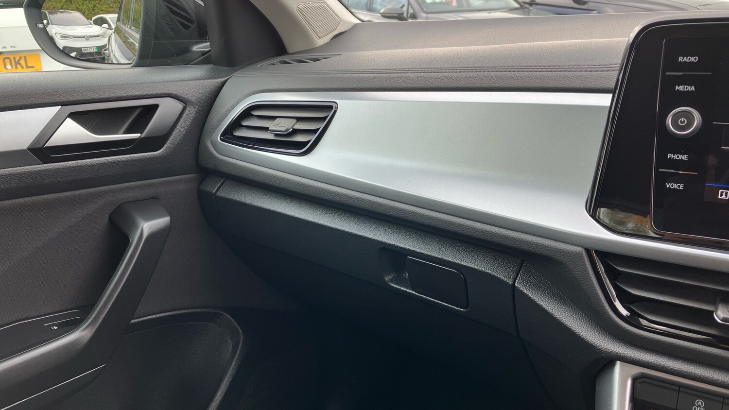 Used Volkswagen T-Roc 2022 for sale - 76230786: Photo 37