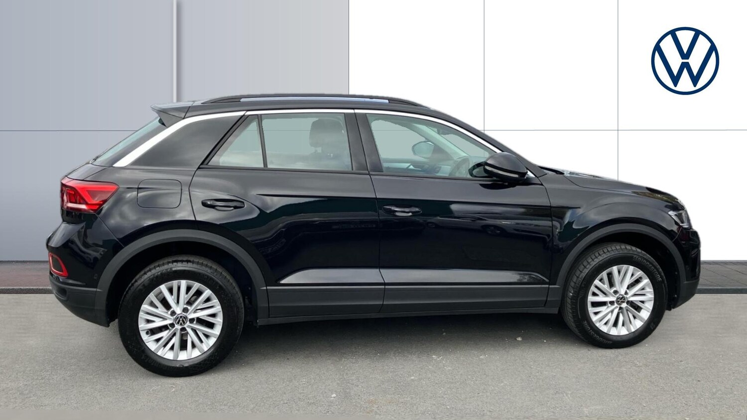 Used Volkswagen T-Roc 2022 for sale - 76230786: Photo 4