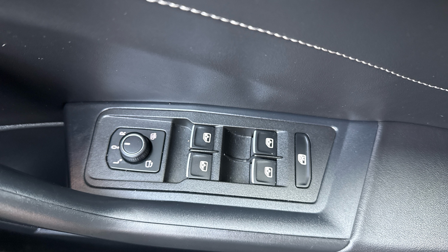 Used Volkswagen T-Roc 2025 for sale - 78011536: Photo 22