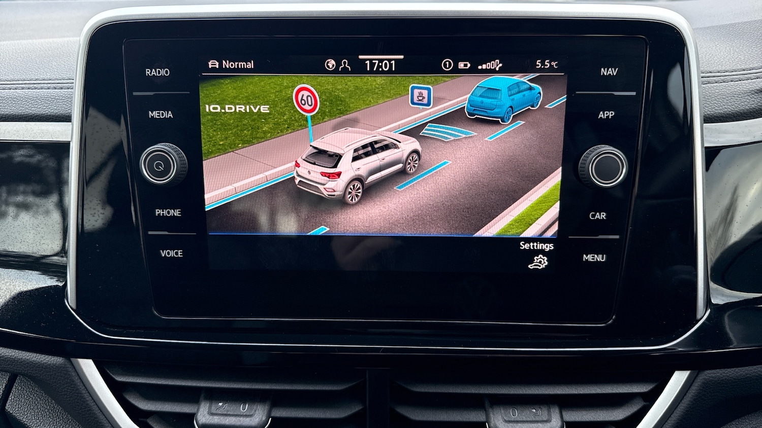 Used Volkswagen T-Roc 2025 for sale - 78011536: Photo 38