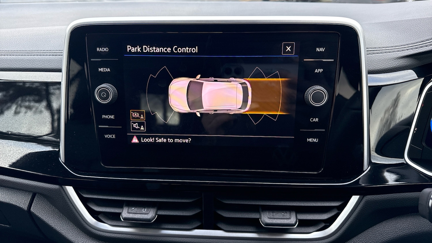 Used Volkswagen T-Roc 2025 for sale - 78011536: Photo 39