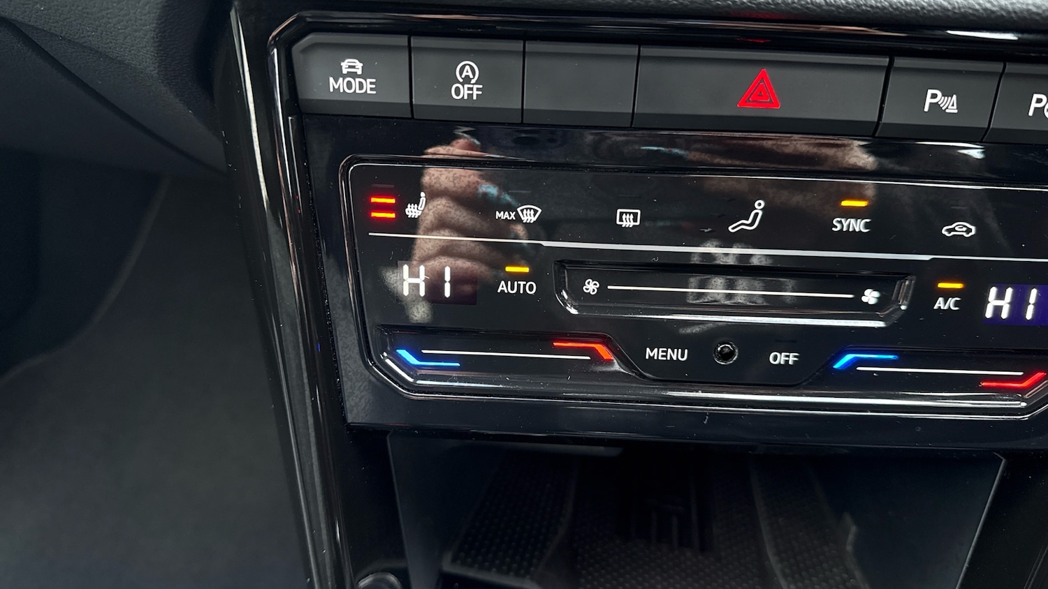 Used Volkswagen T-Roc 2025 for sale - 78011536: Photo 42