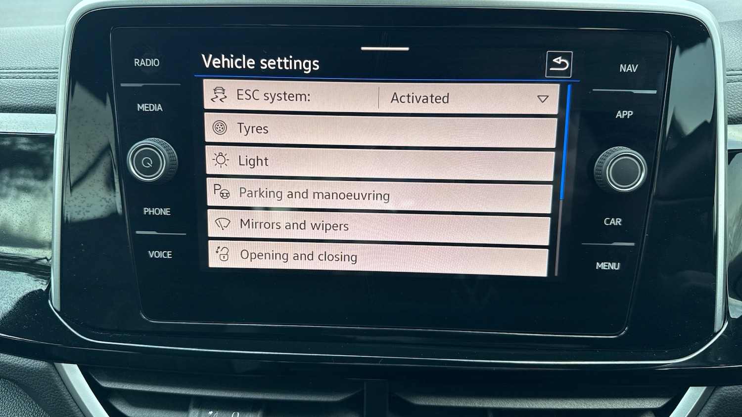 Used Volkswagen T-Roc 2025 for sale - 78011536: Photo 44