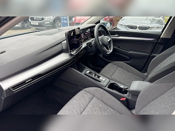 Used Volkswagen Golf 2025 for sale - 79098037: Photo