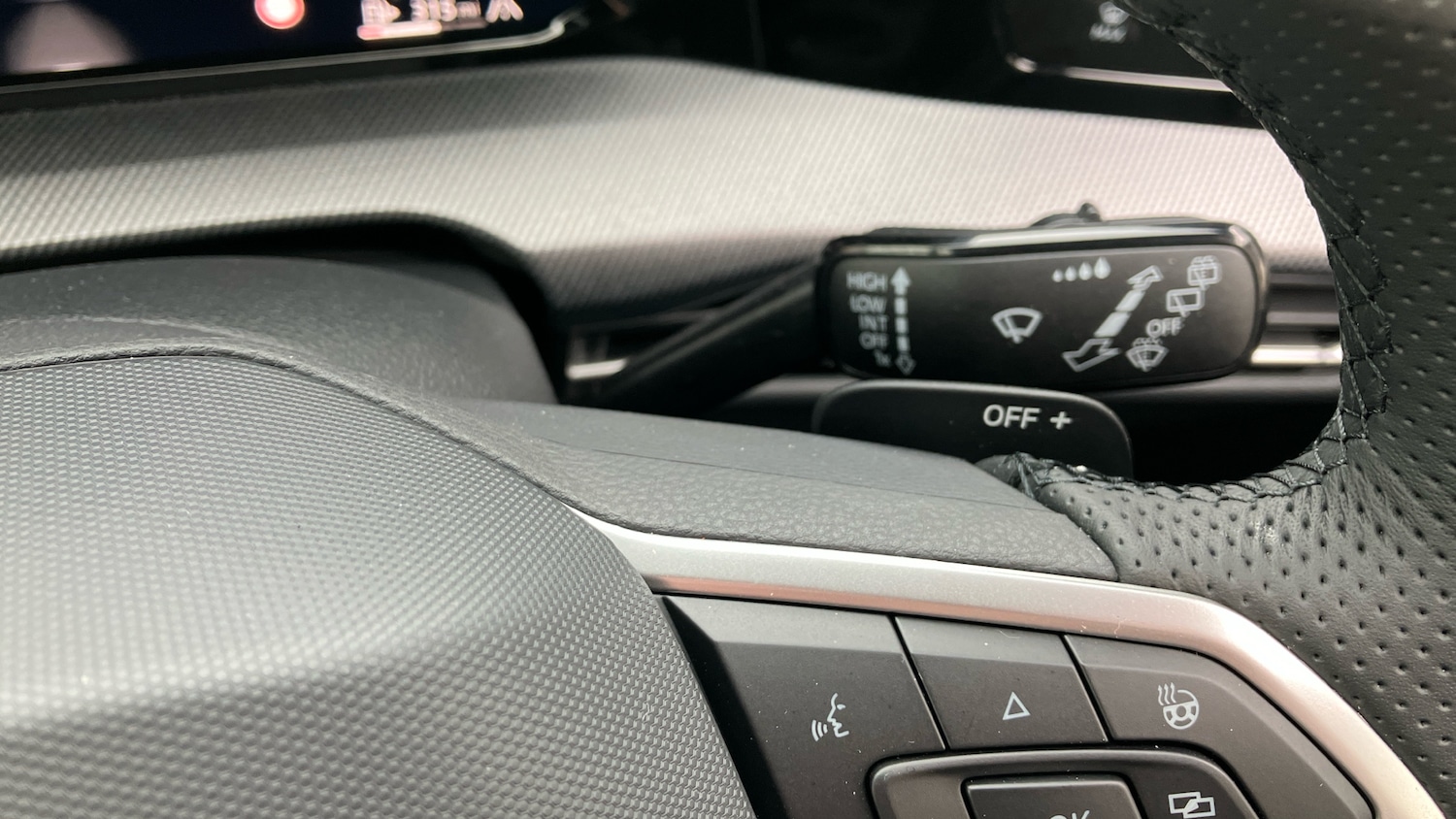 Used Volkswagen Golf 2025 for sale - 76422240: Photo 30