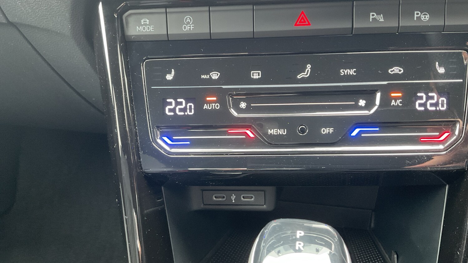 Used Volkswagen T-Roc 2023 for sale - 78025924: Photo 13