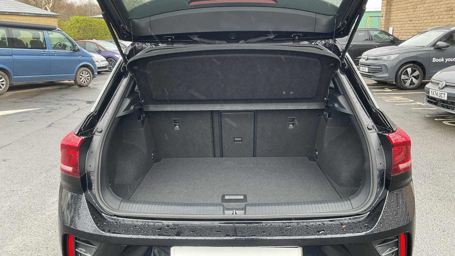 Used Volkswagen T-Roc 2023 for sale - 78025924: Photo 20