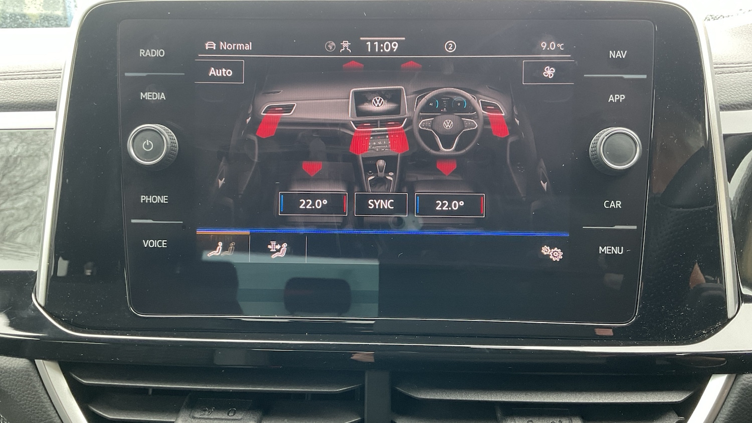 Used Volkswagen T-Roc 2023 for sale - 78025924: Photo 34