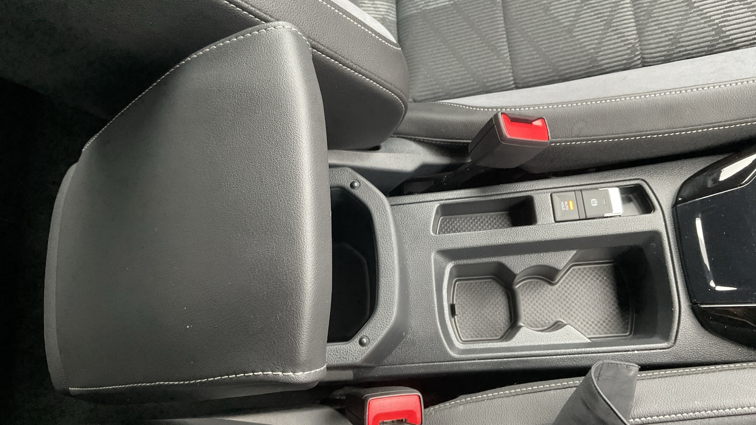 Used Volkswagen T-Roc 2023 for sale - 78025924: Photo 39