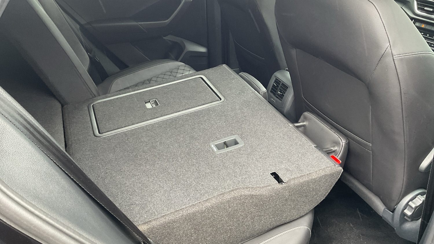 Used Volkswagen T-Roc 2023 for sale - 78025924: Photo 41