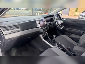 Used Volkswagen Polo 2023 for sale - 76157024: Photo 2