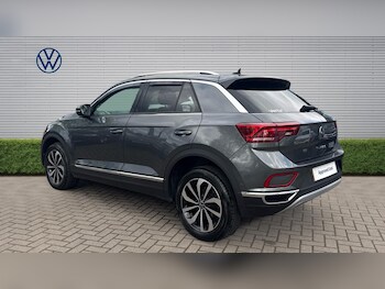 Used Volkswagen T-Roc 2023 for sale - 78389120: Photo