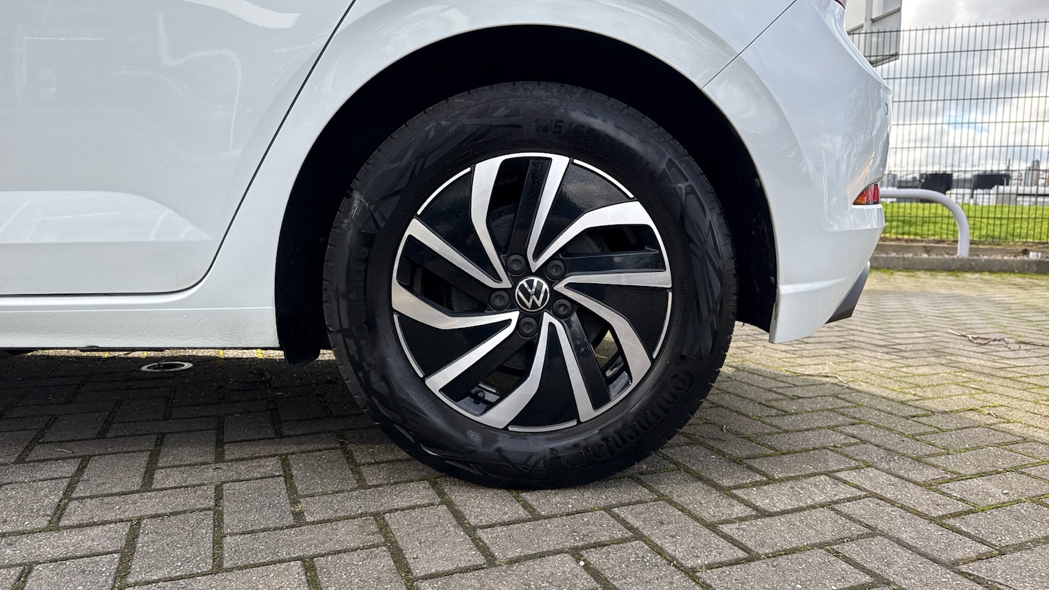 Used Volkswagen Polo 2023 for sale - 77687875: Photo 5