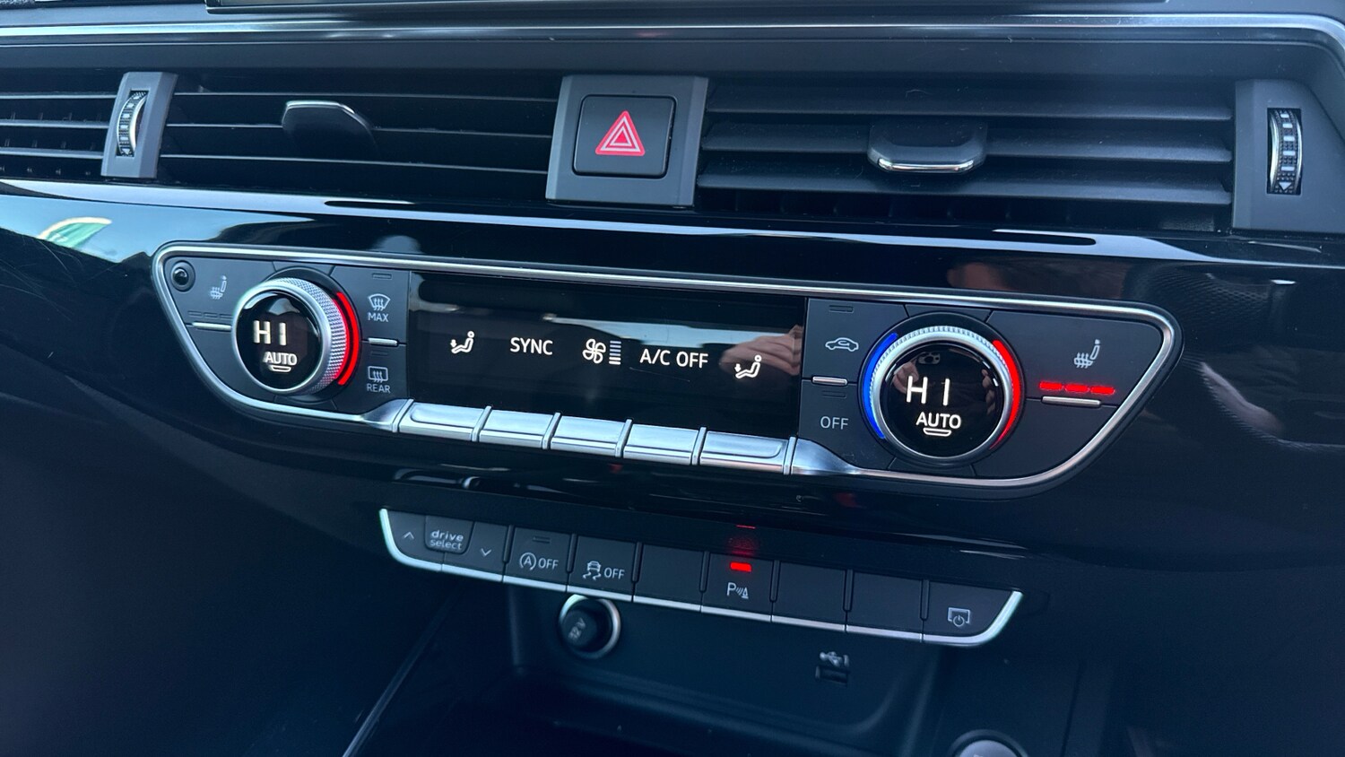 Used Audi A4 2021 for sale - 77965599: Photo 32