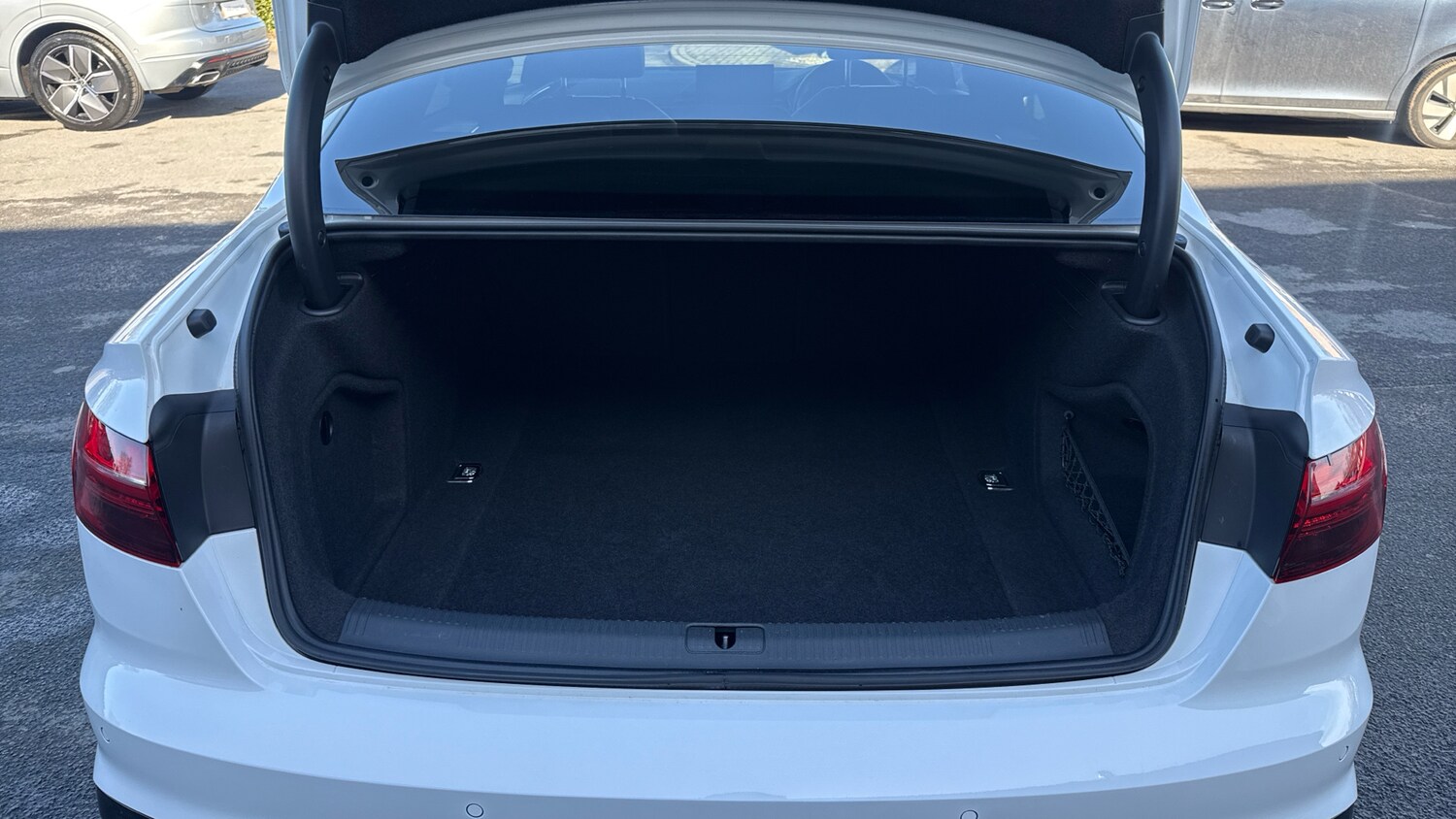 Used Audi A4 2021 for sale - 77965599: Photo 4