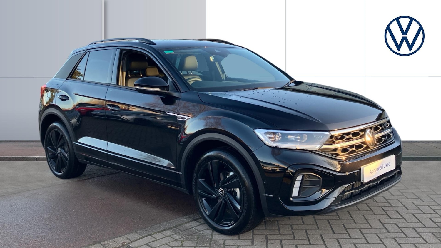 Used Volkswagen T-Roc 2025 for sale - 76919703: Photo 1