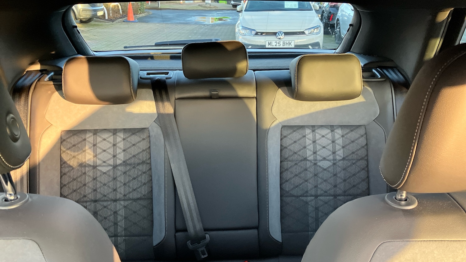 Used Volkswagen T-Roc 2025 for sale - 76919703: Photo 16