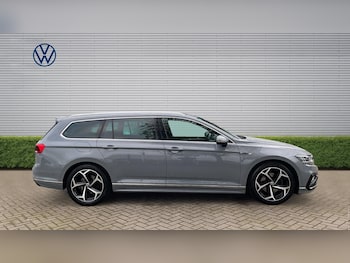 Used Volkswagen Passat 2023 for sale - 78532068: Photo