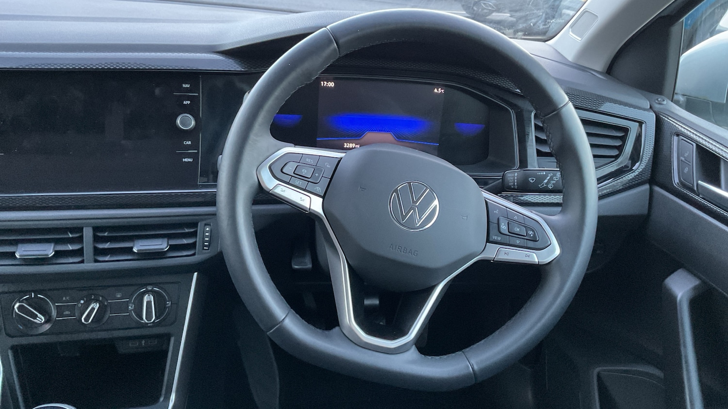 Used Volkswagen Polo 2023 for sale - 77247777: Photo 10