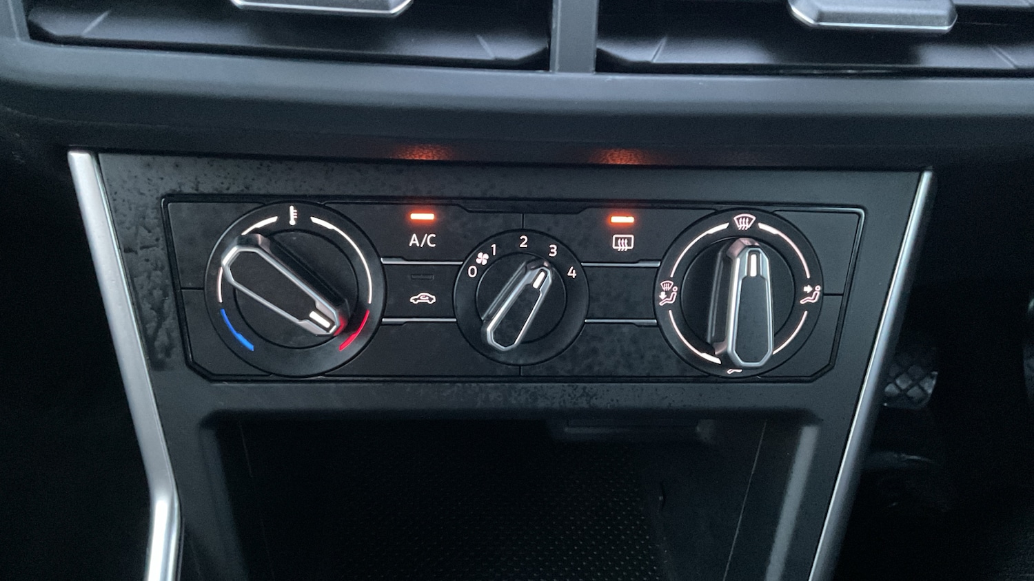 Used Volkswagen Polo 2023 for sale - 77247777: Photo 13