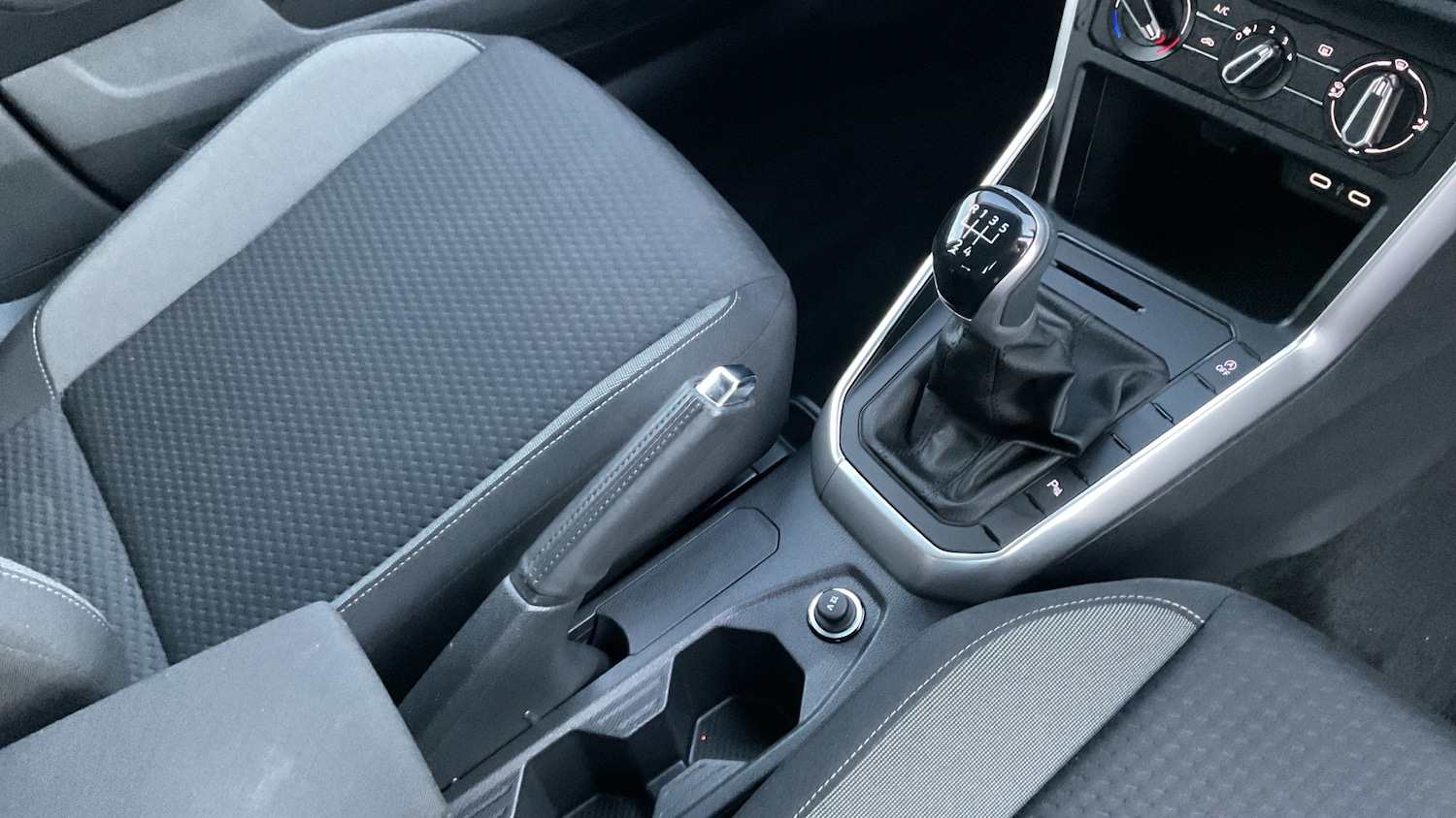 Used Volkswagen Polo 2023 for sale - 77247777: Photo 14