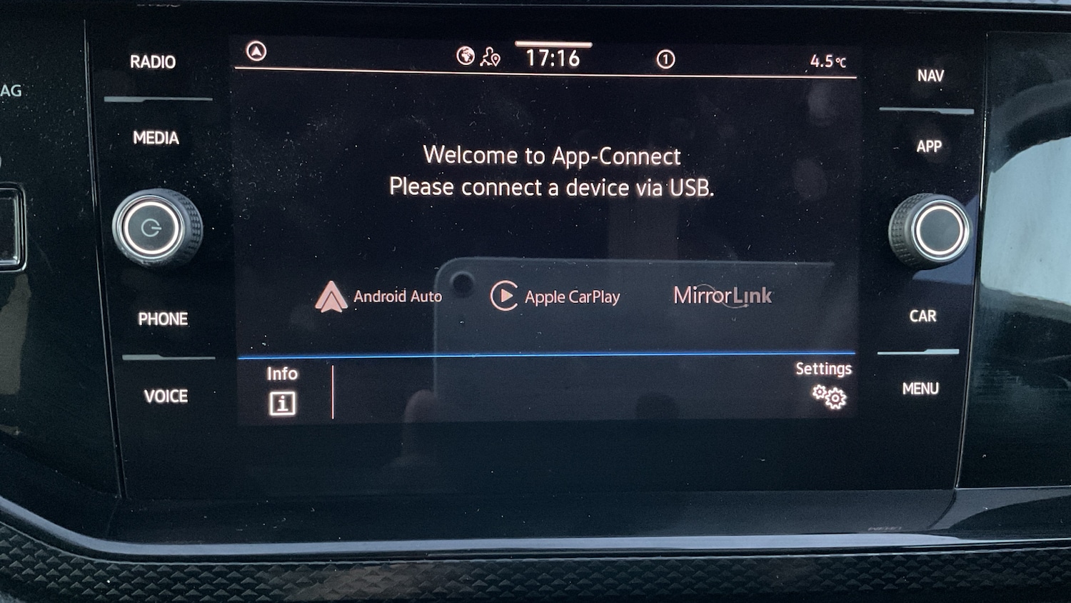 Used Volkswagen Polo 2023 for sale - 77247777: Photo 27