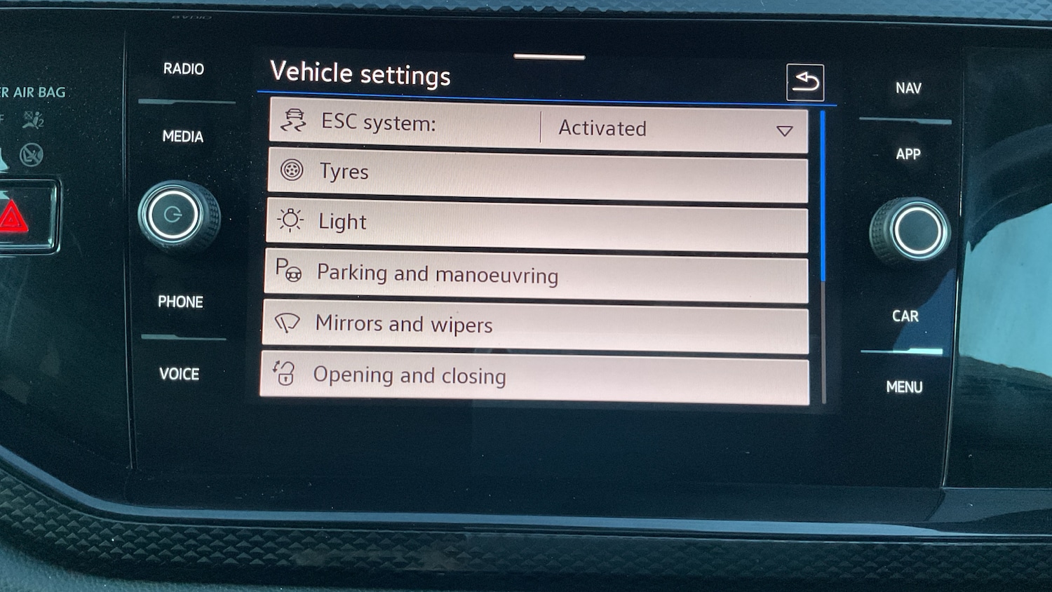 Used Volkswagen Polo 2023 for sale - 77247777: Photo 28