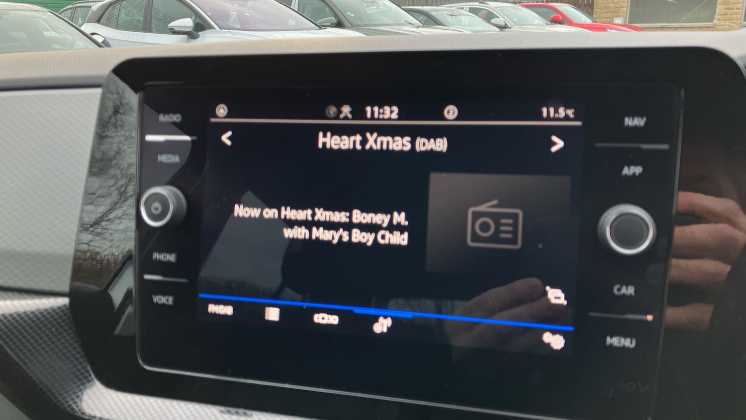 Used Volkswagen T-Cross 2024 for sale - 76734923: Photo 12