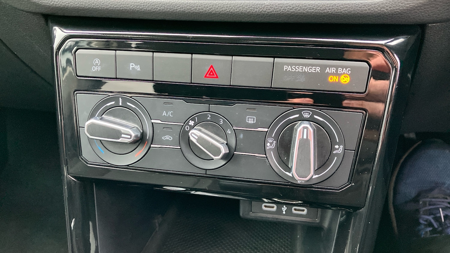 Used Volkswagen T-Cross 2024 for sale - 76734923: Photo 13