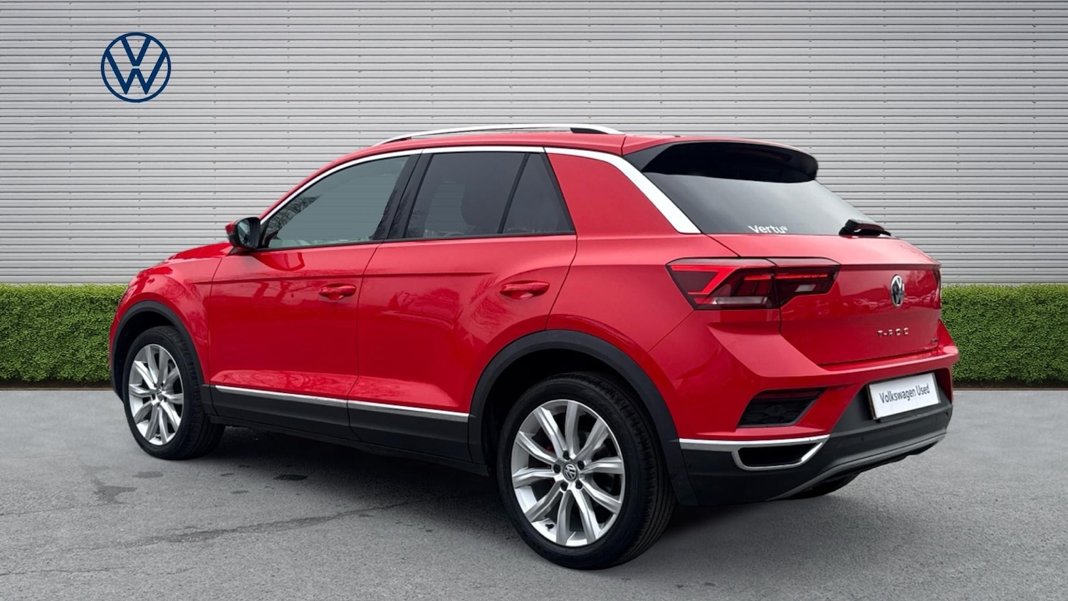 Used Volkswagen T-Roc 2018 for sale - 77883800: Photo 3