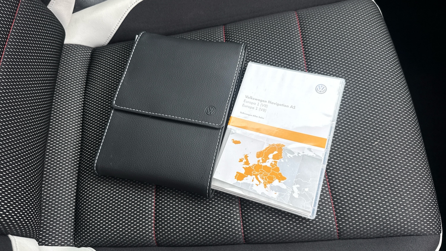 Used Volkswagen T-Roc 2018 for sale - 77883800: Photo 34