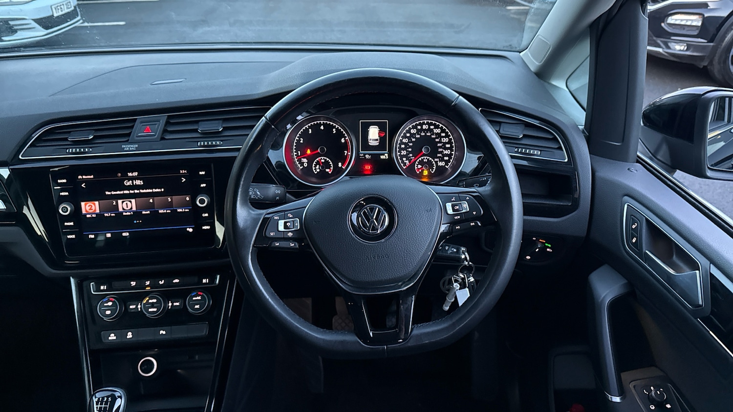 Used Volkswagen Touran 2020 for sale - 77167688: Photo 10