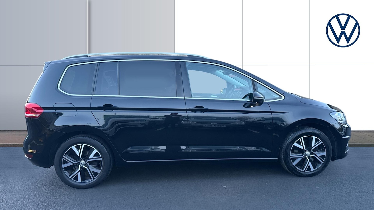 Used Volkswagen Touran 2020 for sale - 77167688: Photo 4