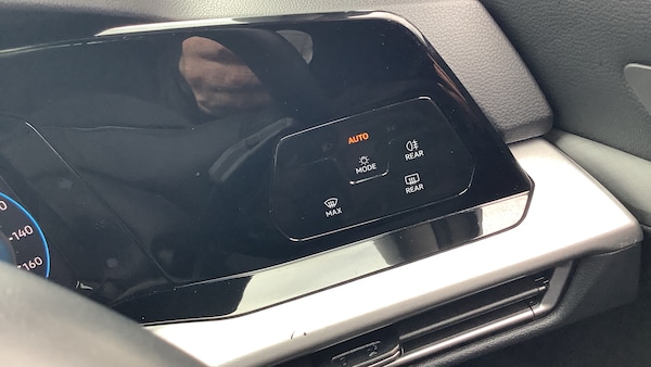 Used Volkswagen Golf 2023 for sale - 76156536: Photo 36