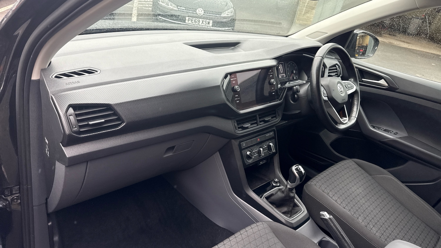 Used Volkswagen T-Cross 2019 for sale - 78031398: Photo 2