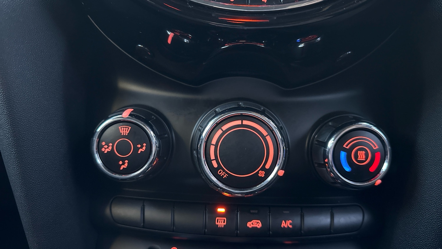 Used MINI Hatch 2018 for sale - 76968338: Photo 21