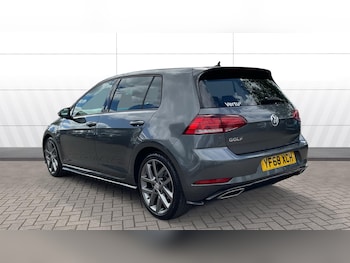 Used Volkswagen Golf 2018 for sale - 78555155: Photo