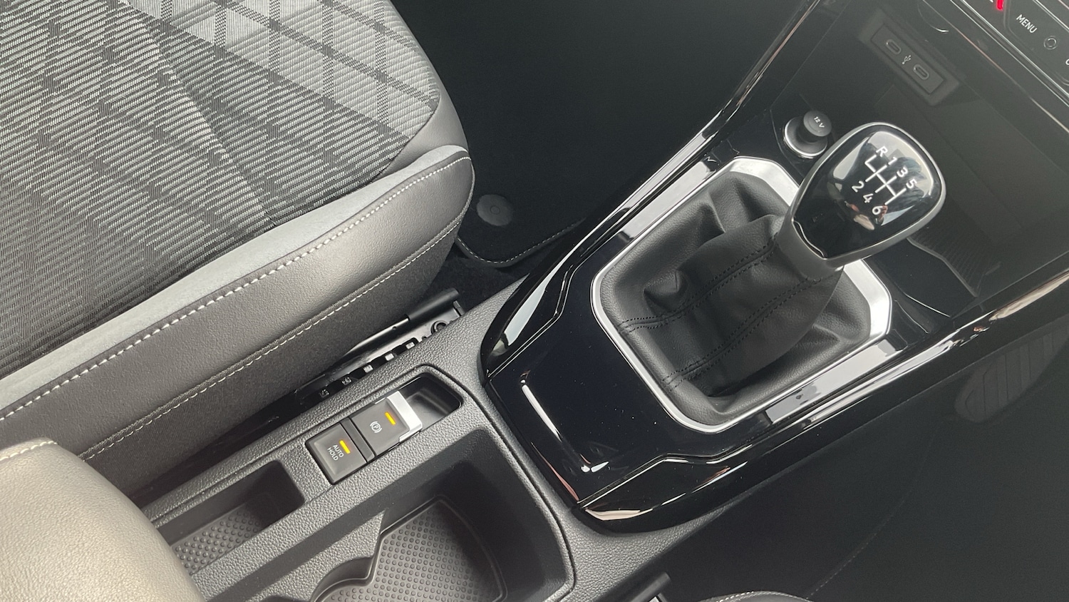 Used Volkswagen T-Roc 2023 for sale - 78011533: Photo 14