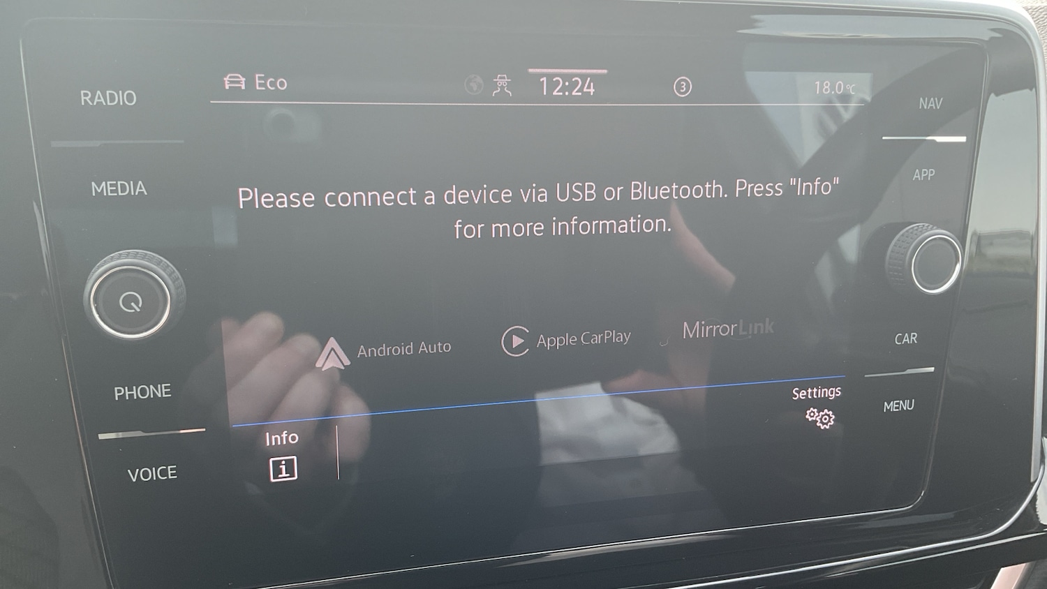 Used Volkswagen T-Roc 2023 for sale - 78011533: Photo 26