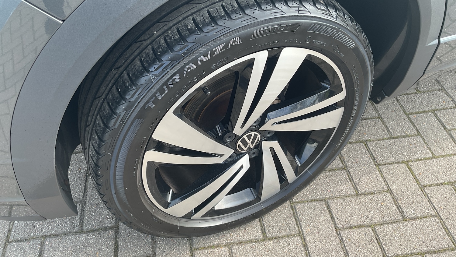 Used Volkswagen T-Roc 2023 for sale - 78011533: Photo 32