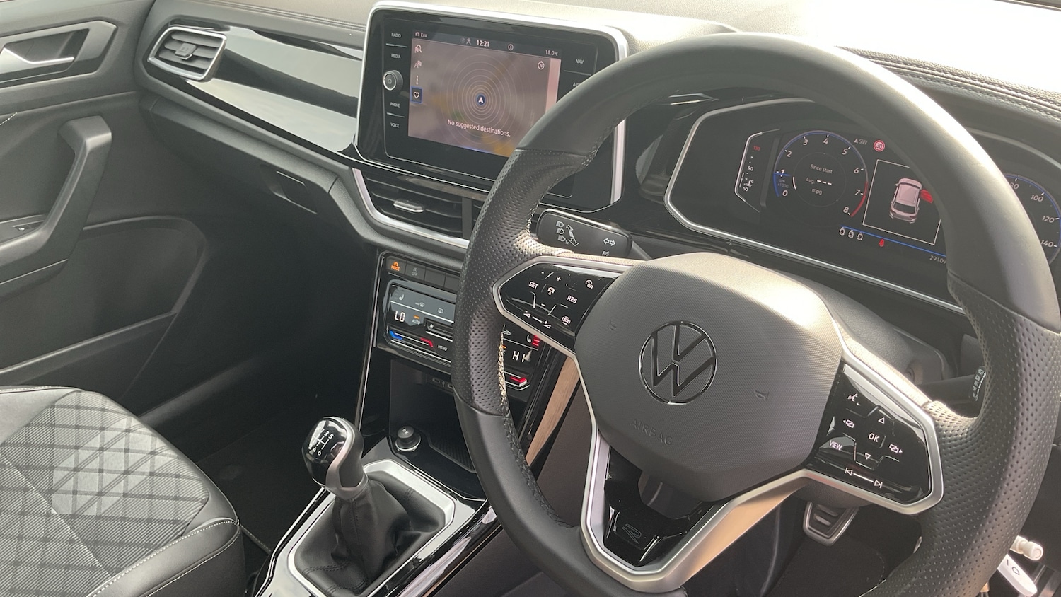 Used Volkswagen T-Roc 2023 for sale - 78011533: Photo 6