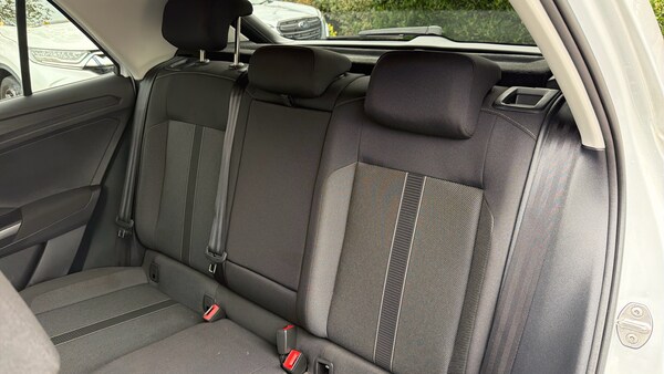Used Volkswagen T-Roc 2024 for sale - 76230778: Photo 16