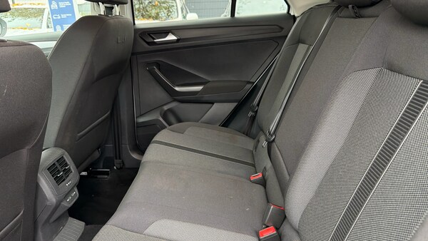 Used Volkswagen T-Roc 2024 for sale - 76230778: Photo 40