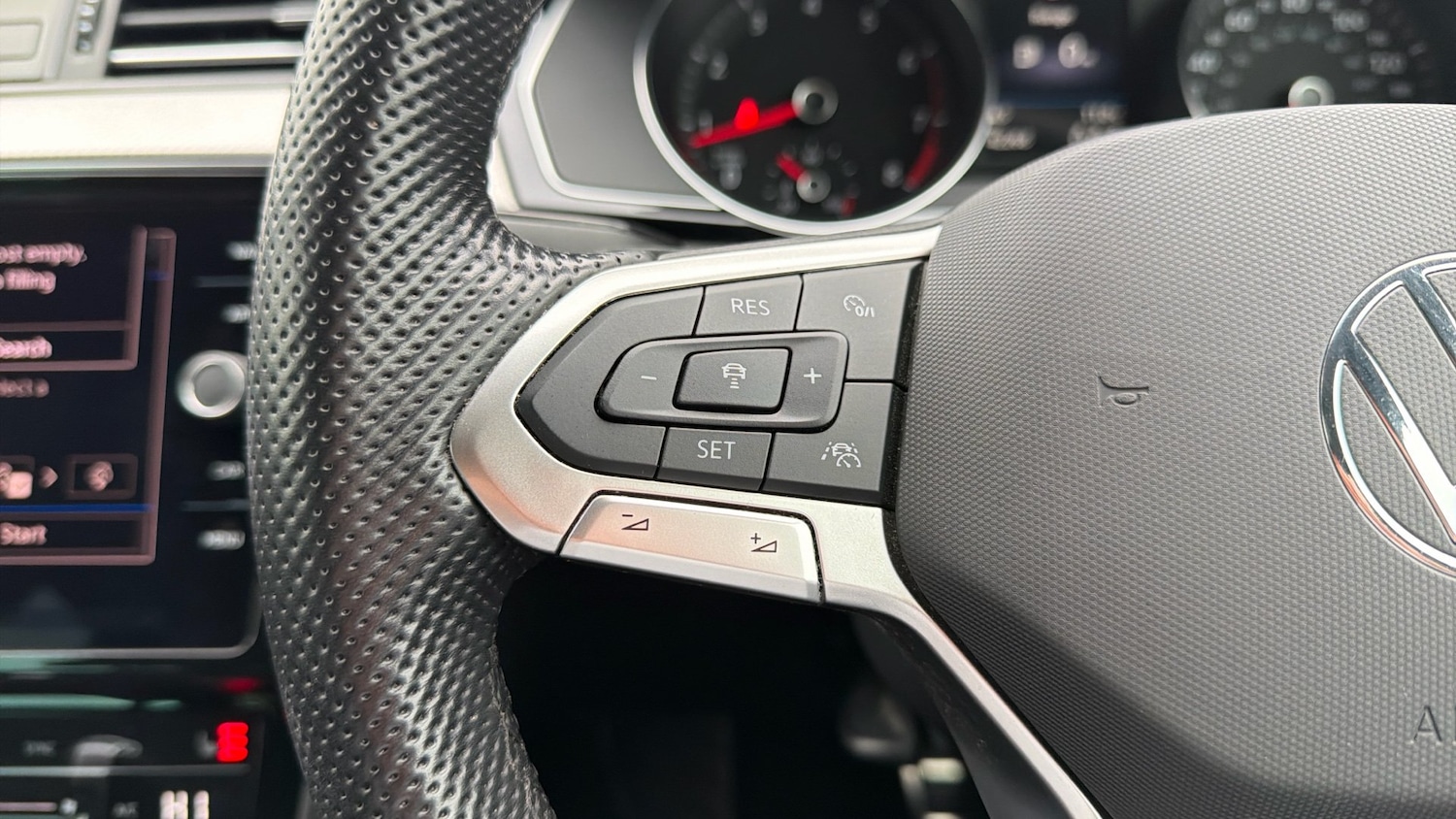 Used Volkswagen Passat 2022 for sale - 76709991: Photo 17