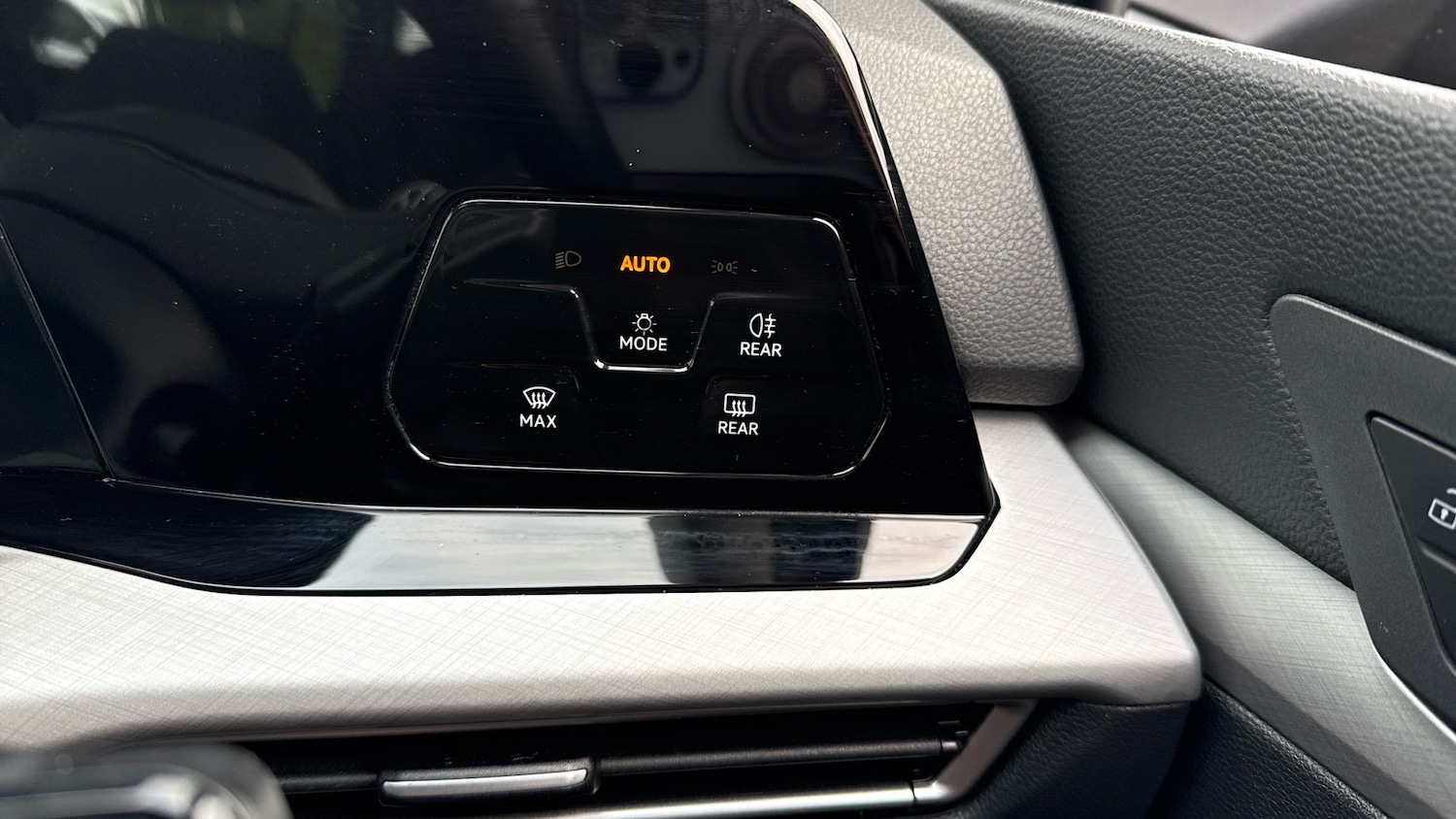 Used Volkswagen Golf 2023 for sale - 77044613: Photo 21