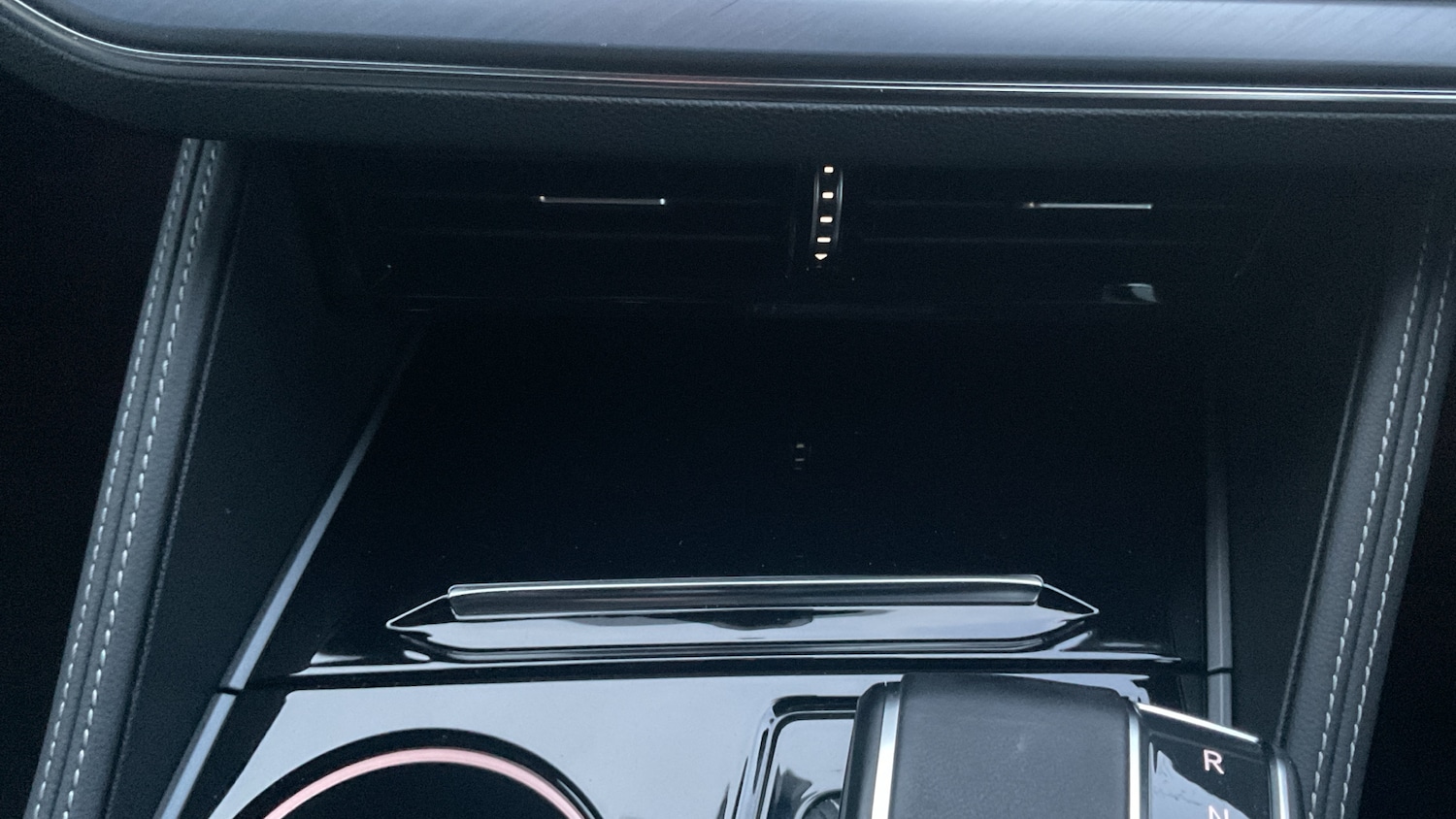 Used Volkswagen Touareg 2025 for sale - 77567333: Photo 13