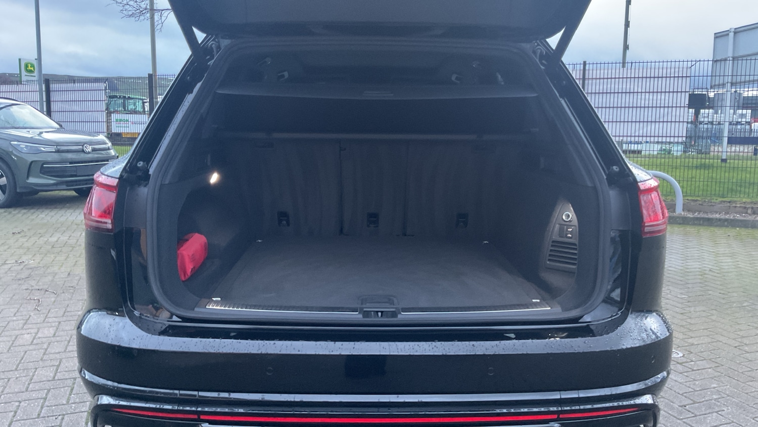 Used Volkswagen Touareg 2025 for sale - 77567333: Photo 20