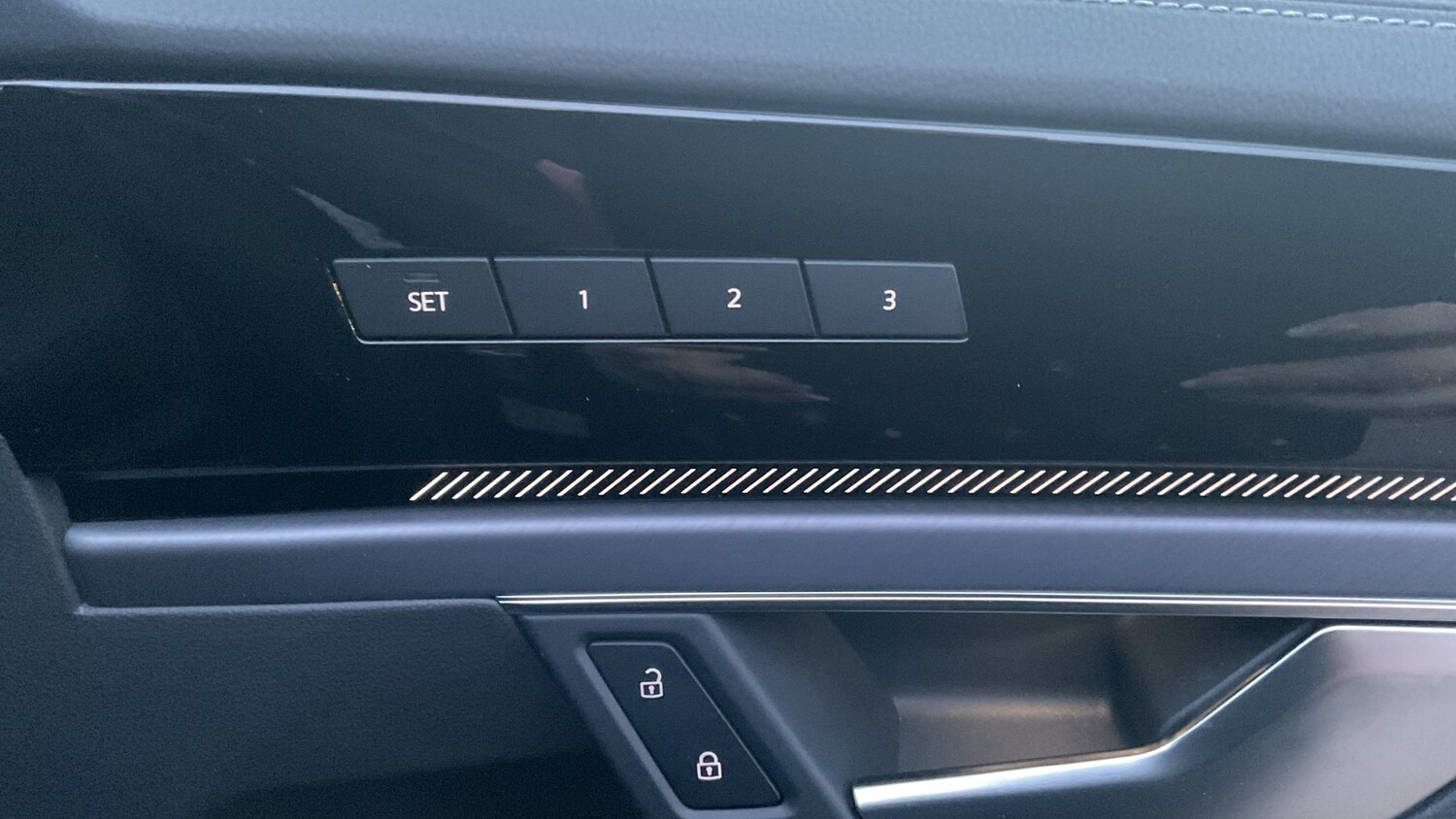 Used Volkswagen Touareg 2025 for sale - 77567333: Photo 31