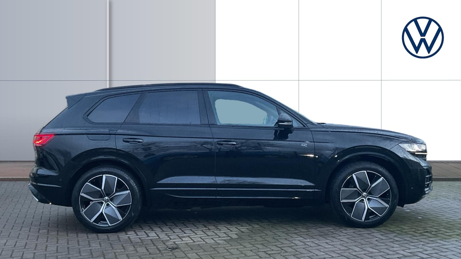 Used Volkswagen Touareg 2025 for sale - 77567333: Photo 4