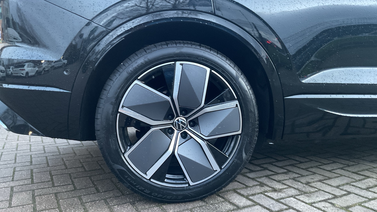 Used Volkswagen Touareg 2025 for sale - 77567333: Photo 5